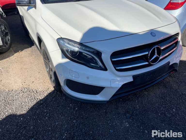 2017 MERCEDES GLA CLASS RIGHT FRONT DOOR LOCK, X156, 04/14-01/20 A1667200235 DOOR BOOT GATE LOCK