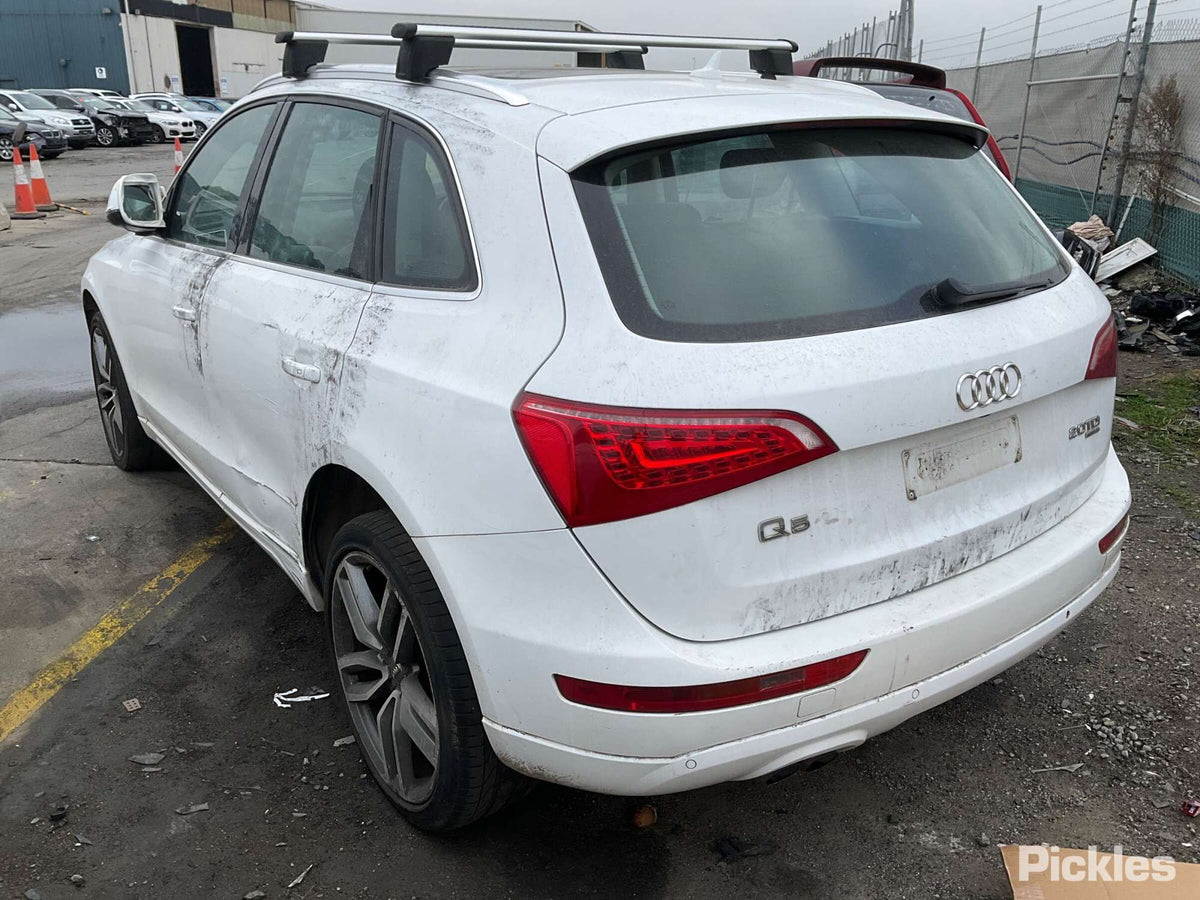 2011 AUDI Q5 8R, 03/09-01/17  DOOR TAILGATE SEAL