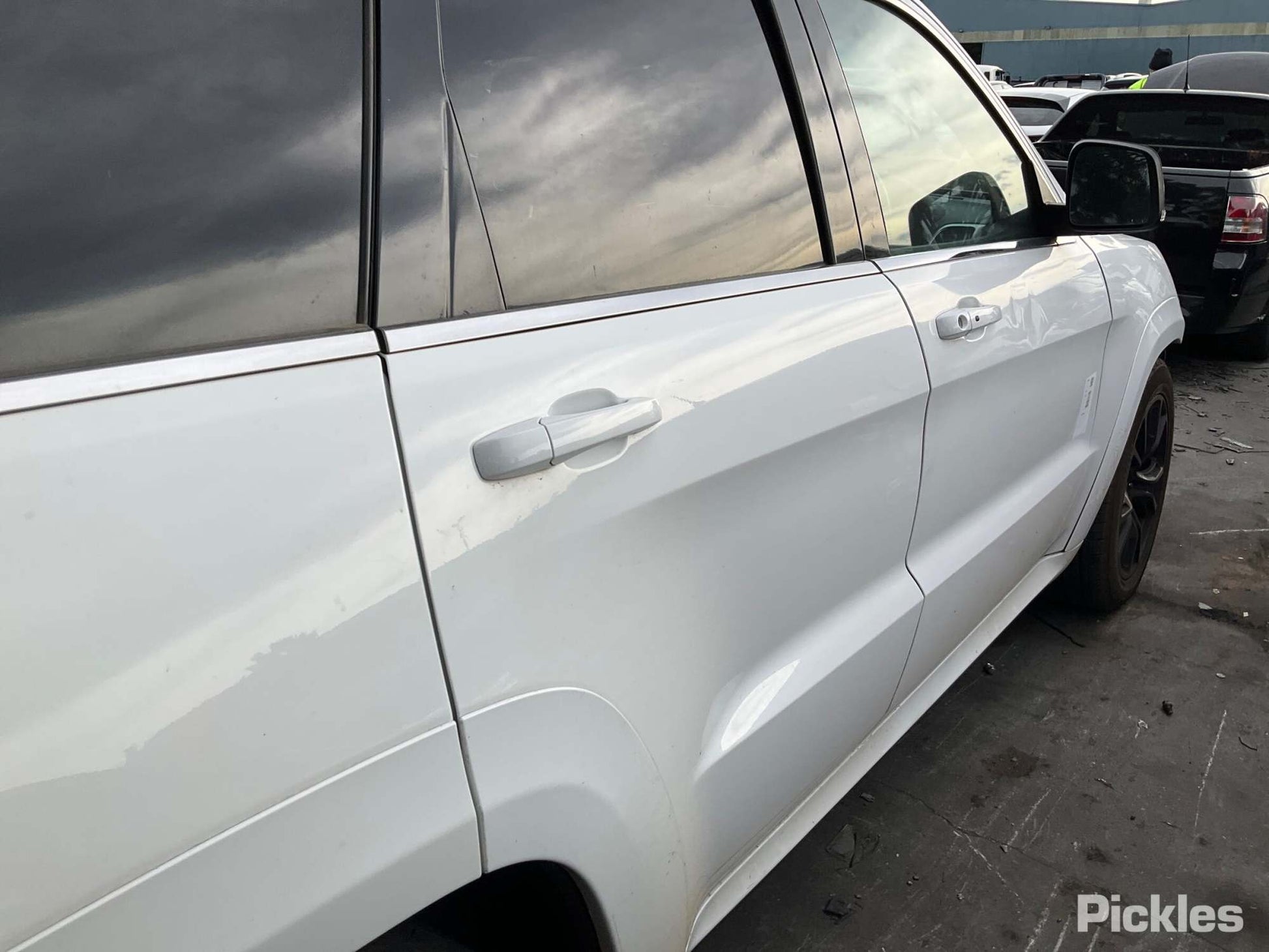 2015 JEEP GRANDCHEROKEE WK, DARK TINTED, 10/10-02/22 68086589AA LEFT REAR DOOR WINDOW