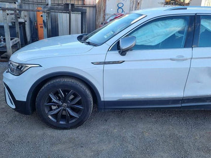 2023 VOLKSWAGEN TIGUAN STEERING WHEEL, ALLSPACE, 5NA, 06/21-02/24  RIGHT AIRBAG