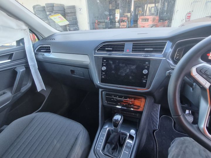 2023 VOLKSWAGEN TIGUAN STEERING WHEEL, ALLSPACE, 5NA, 06/21-02/24  RIGHT AIRBAG