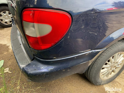 2007 CHRYSLER VOYAGER WAGON 05/01-02/08  COURTESY LIGHT