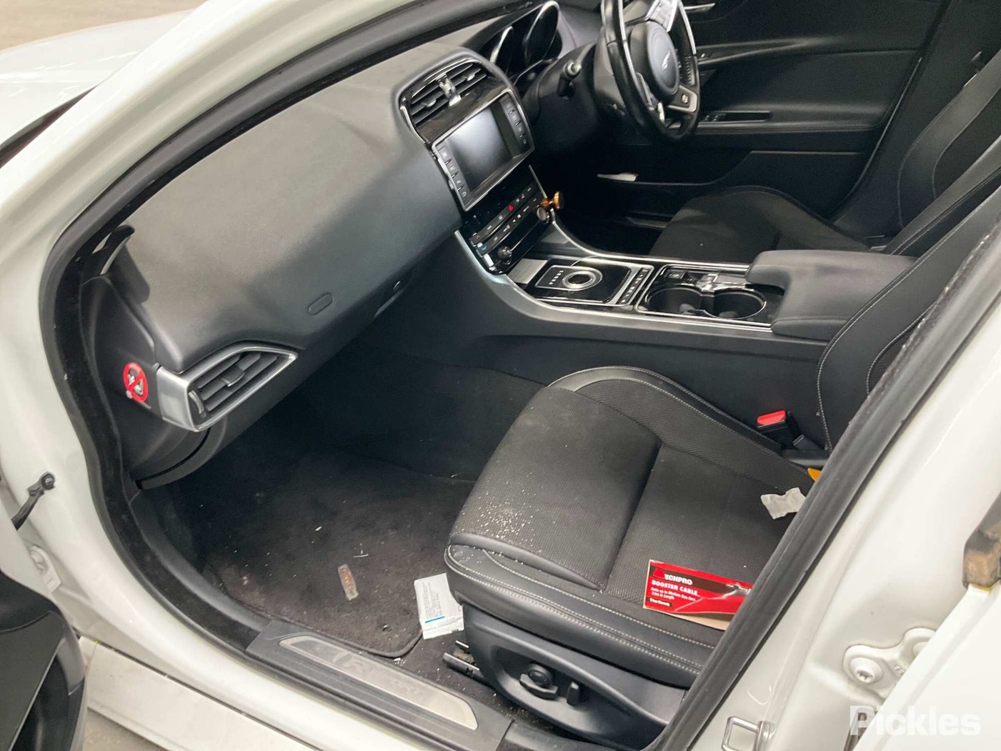 2015 JAGUAR XE LEFT FRONT DOOR LOCK, X760, 05/15- T2R21033 DOOR BOOT GATE LOCK