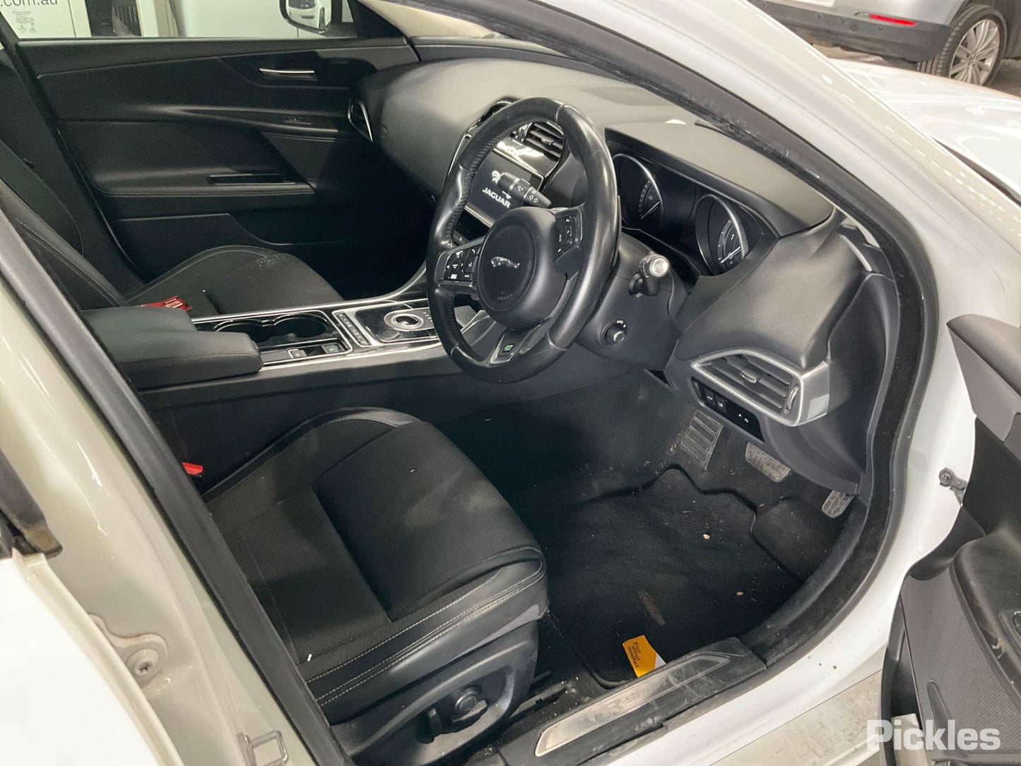 2015 JAGUAR XE X760, 05/15-  ANTENNA