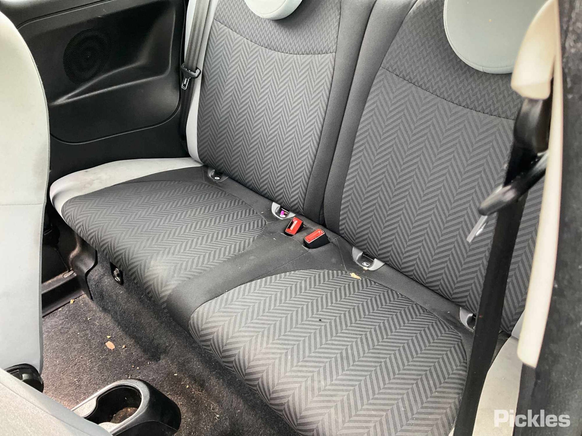 2019 FIAT 500 03/08- 52108393 LEFT FRONT DOOR WINDOW