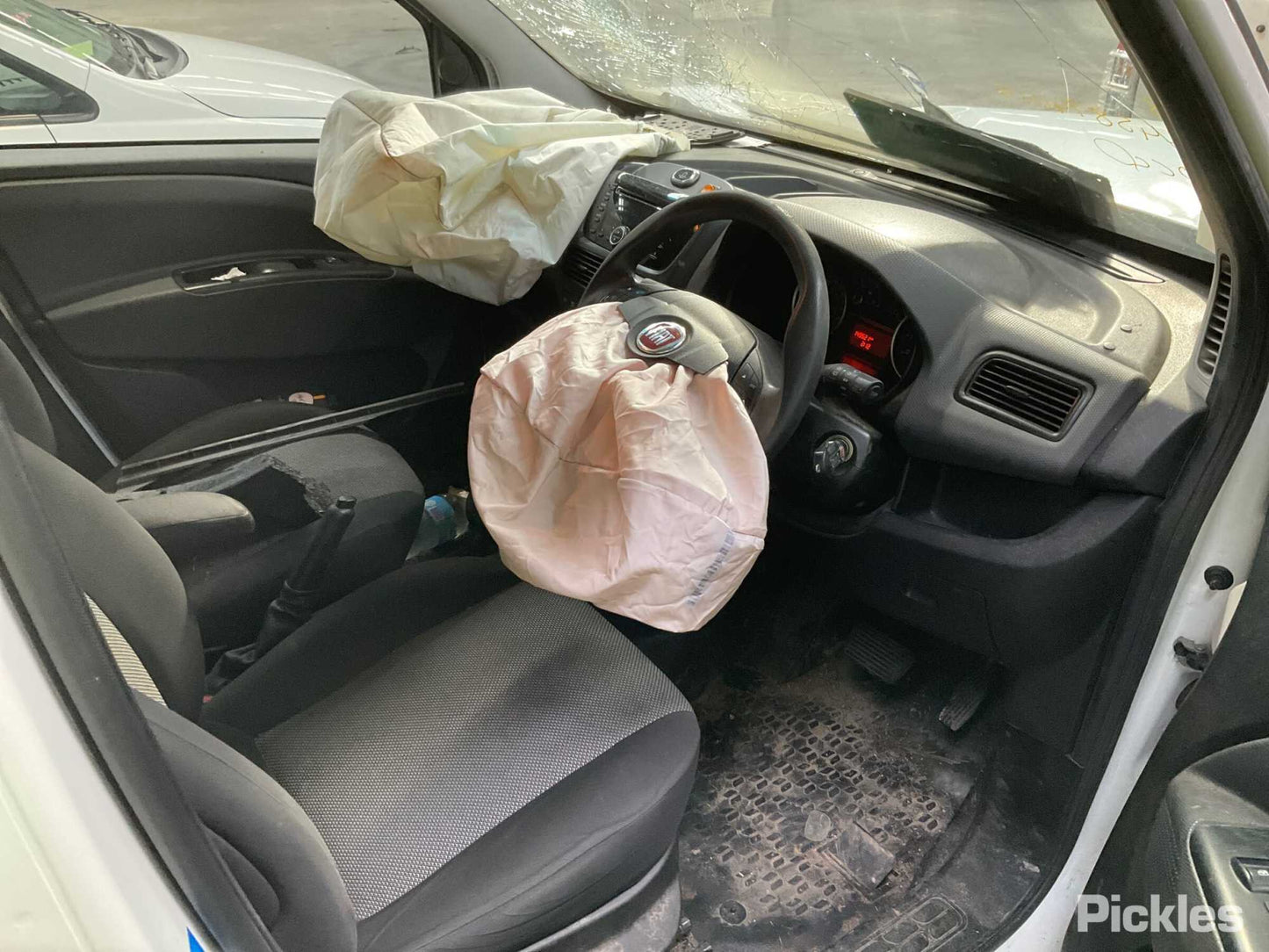 2017 FIAT DOBLO 263, 12/14-12/20 52043096 RIGHT FRONT HUB ASSEMBLY