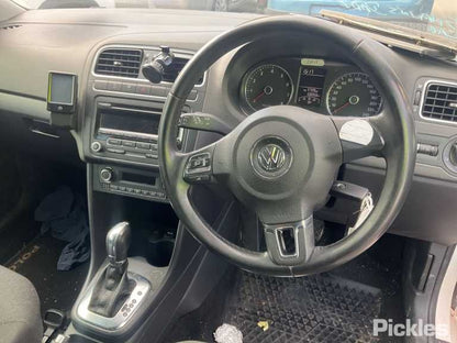 2013 VOLKSWAGEN POLO 6R, POWER, 5DR HATCH, 05/10-05/14 6R4837461L LEFT FRONT WINDOW REG MOTOR