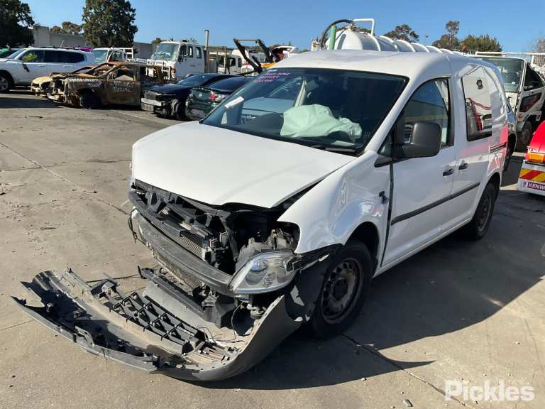 2010 VOLKSWAGEN CADDY VINYL, 2K, NON MULTIFUNCTION TYPE, 08/10-06/15 1K0419091AG STEERING WHEEL