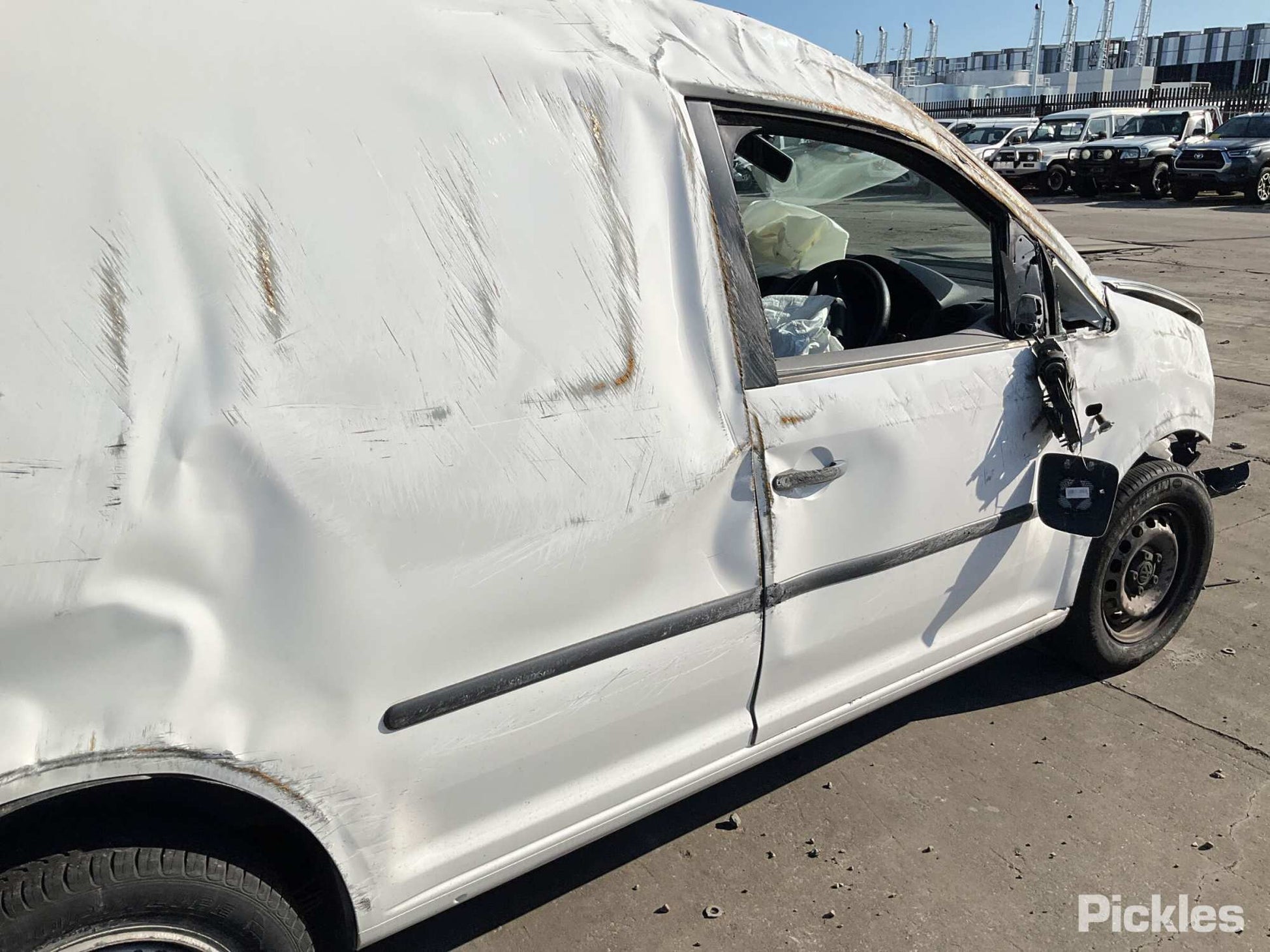 Wrecking 2010 VOLKSWAGEN CADDY for Used Parts VW1492