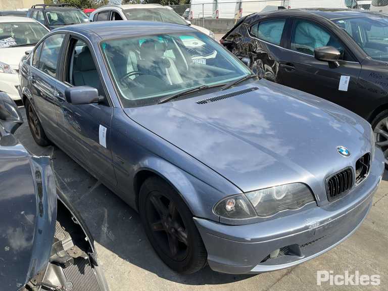 2001 BMW 3 SERIES E46, ABS TYPE, 09/98-07/06 31211096429 LEFT FRONT HUB ASSEMBLY