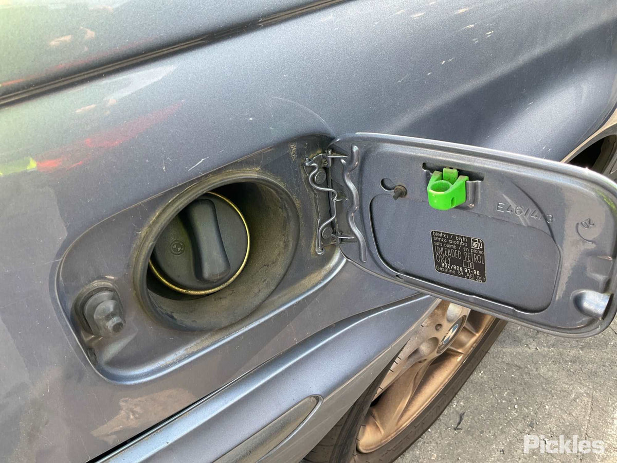 2001 BMW 3 SERIES E46, 09/98-07/06  LEFT REAR DOOR WINDOW