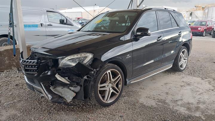 2013 MERCEDES M CLASS W166, 03/12-01/16 A1668200641 WIPER LINKAGE