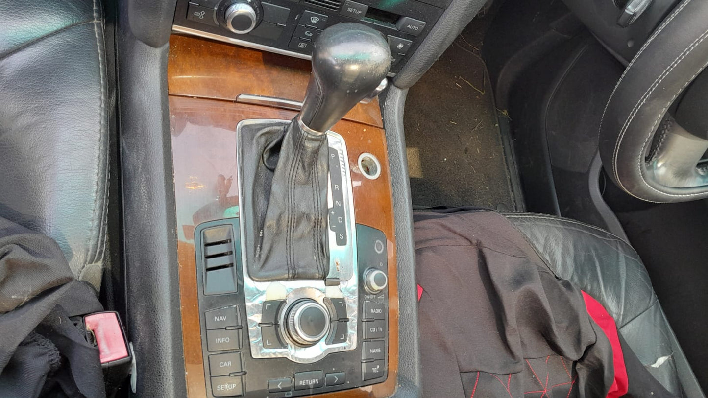 2006 AUDI Q7 4L, XENON, NON ADAPTIVE TYPE, 09/06-09/09 4L0941030E RIGHT HEADLAMP