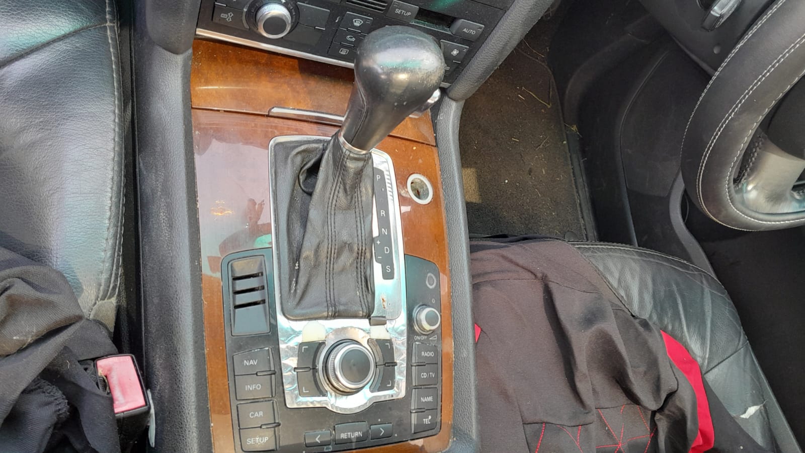 2006 AUDI Q7 4L, XENON, NON ADAPTIVE TYPE, 09/06-09/09 4L0941029E LEFT HEADLAMP