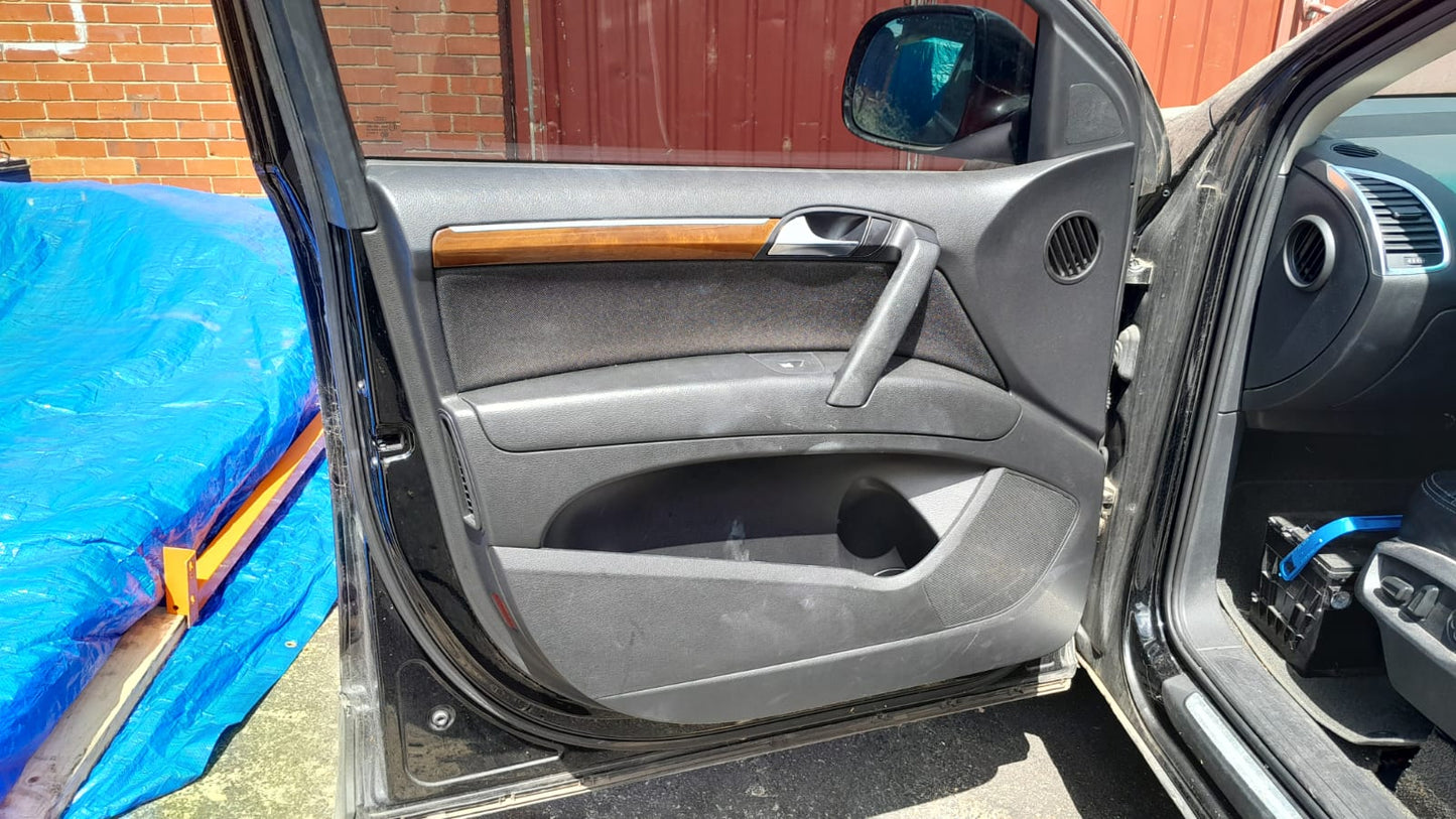 2006 AUDI Q7 4L, XENON, NON ADAPTIVE TYPE, 09/06-09/09 4L0941030E RIGHT HEADLAMP