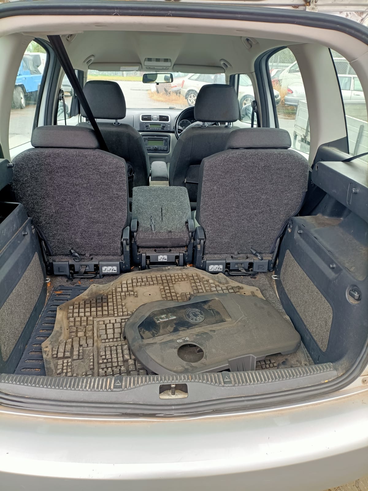 2008 SKODA ROOMSTER 5J 10/07-01/14 5J7833056 RIGHT REAR DOOR SLIDING