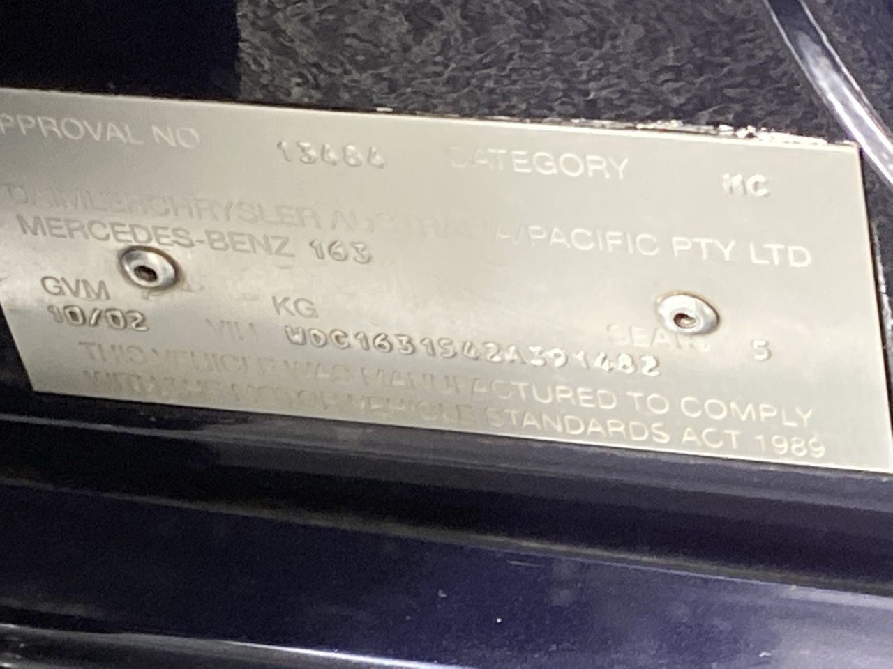 2003 MERCEDES M CLASS W163, 09/98-08/05 A1637350210 RIGHT REAR DOOR WINDOW