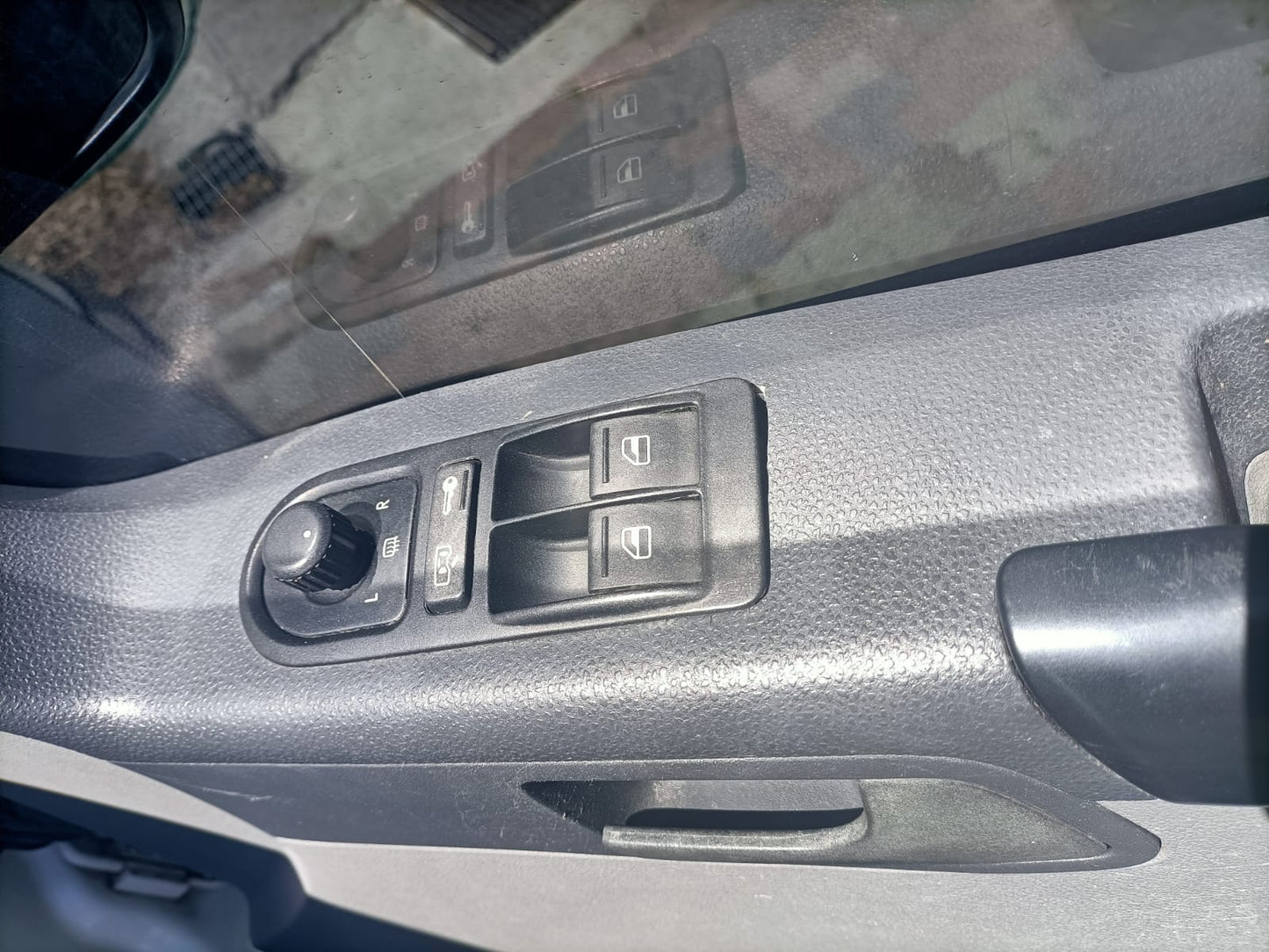 2005 VOLKSWAGEN TRANSPORTER UNDER CAR-CAT TYPE, 2.5, DIESEL, AXD/AXE CODE, T5, 08/04-02/10  CATALYTIC CONVERTER