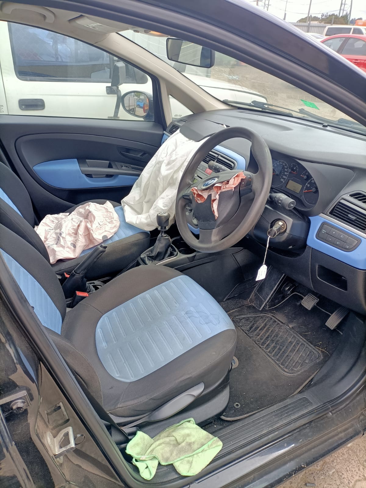 2007 FIAT PUNTO 07/06-12/09 51855636 LEFT GUARD