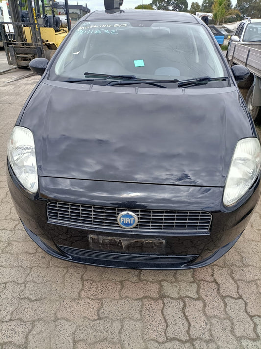 2007 FIAT PUNTO 07/06-12/09 51855636 LEFT GUARD