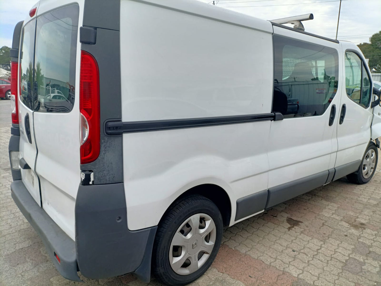 2013 RENAULT TRAFIC RH FRONT (MASTER SWITCH), X83, 04/04-12/14 8200011870 PWR DR WIND SWITCH