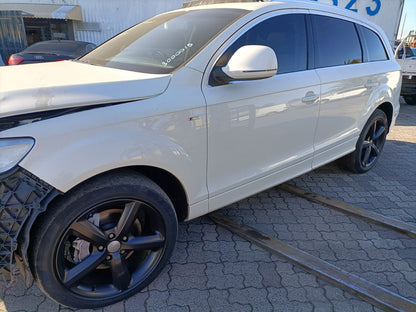 2009 AUDI Q7 4L, 09/06-08/15 4L0831051A LEFT FRONT DOOR