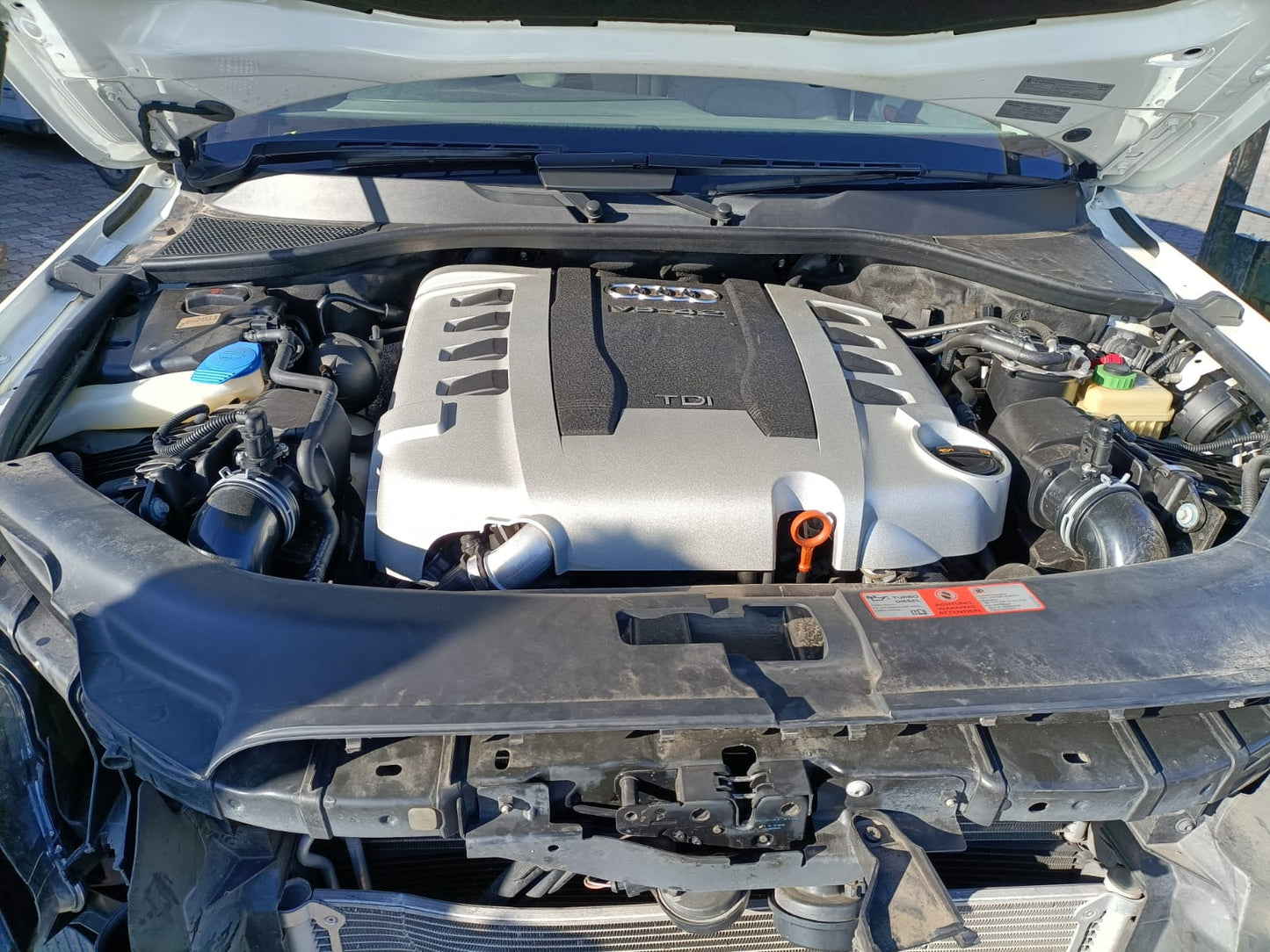 2009 AUDI Q7 4L, 09/06-08/15  LEFT GUARD