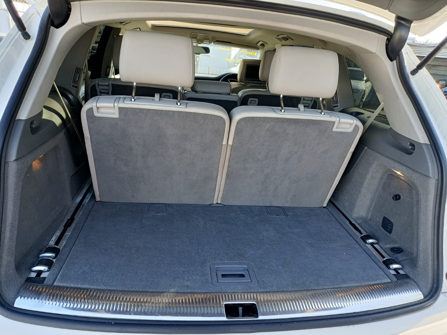 2009 AUDI Q7 4L, 09/06-08/15 4L0831051A LEFT FRONT DOOR