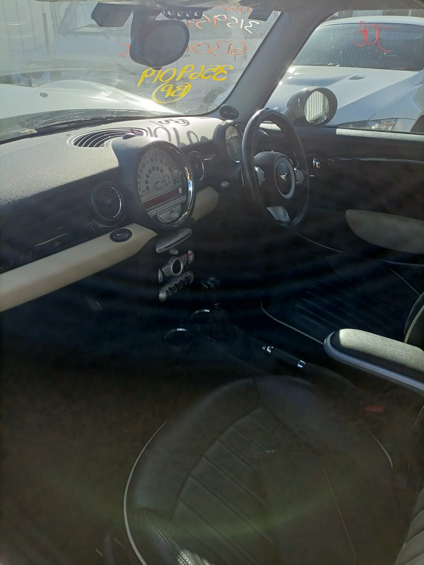 2011 MINI COOPER R55/R56/R57, MANUAL FOLD, COLOUR CODED COVER, 03/07-05/15 51162755638 RIGHT DOOR MIRROR