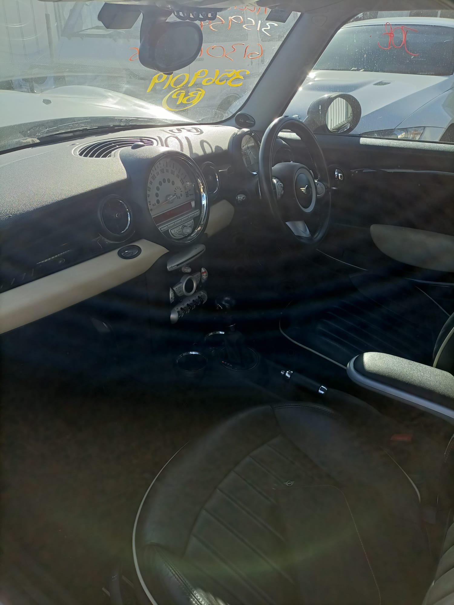 2011 MINI COOPER R55/R56/R57, WAGON/3DR HATCH/CABRIO, 03/07-05/14  RIGHT FRONT DOOR