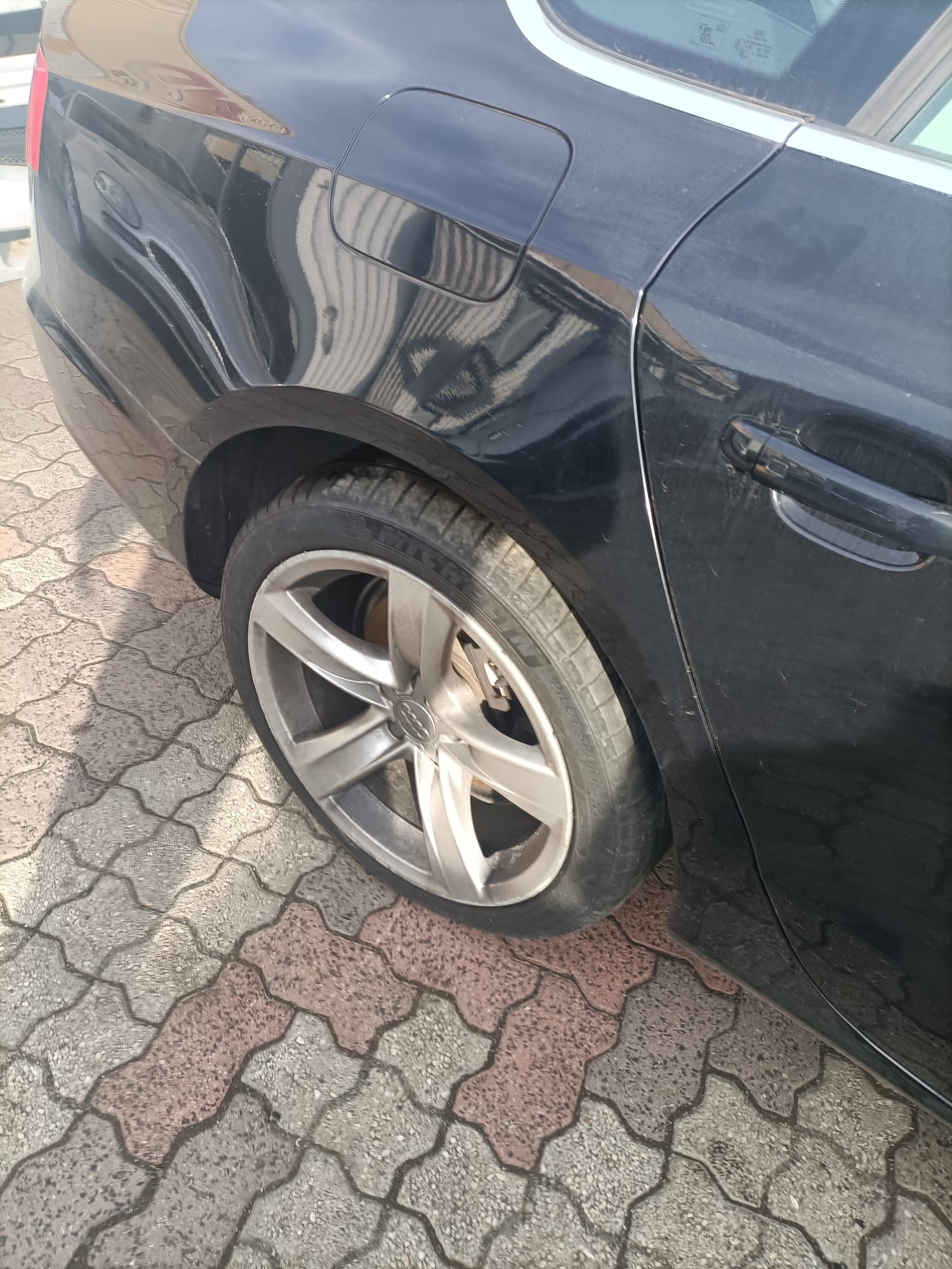 2010 AUDI A5/S5 8T, A5, HATCH, MANUAL FOLD, HEATED, NON LANE CHANGE ASSIST TYPE (6XD/7Y0), 10/09-11/16 8T8857410J RIGHT DOOR MIRROR