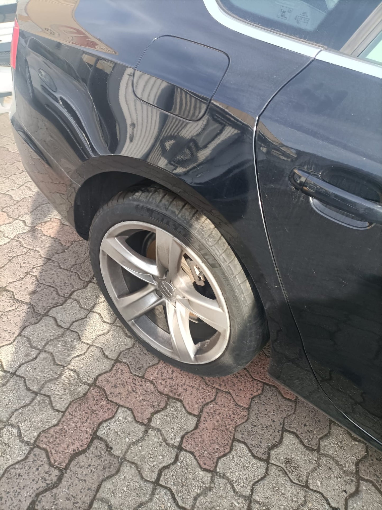 2010 AUDI A5/S5 8T, A5, HATCH, MANUAL FOLD, HEATED, NON LANE CHANGE ASSIST TYPE (6XD/7Y0), 10/09-11/16 8T8857410J RIGHT DOOR MIRROR