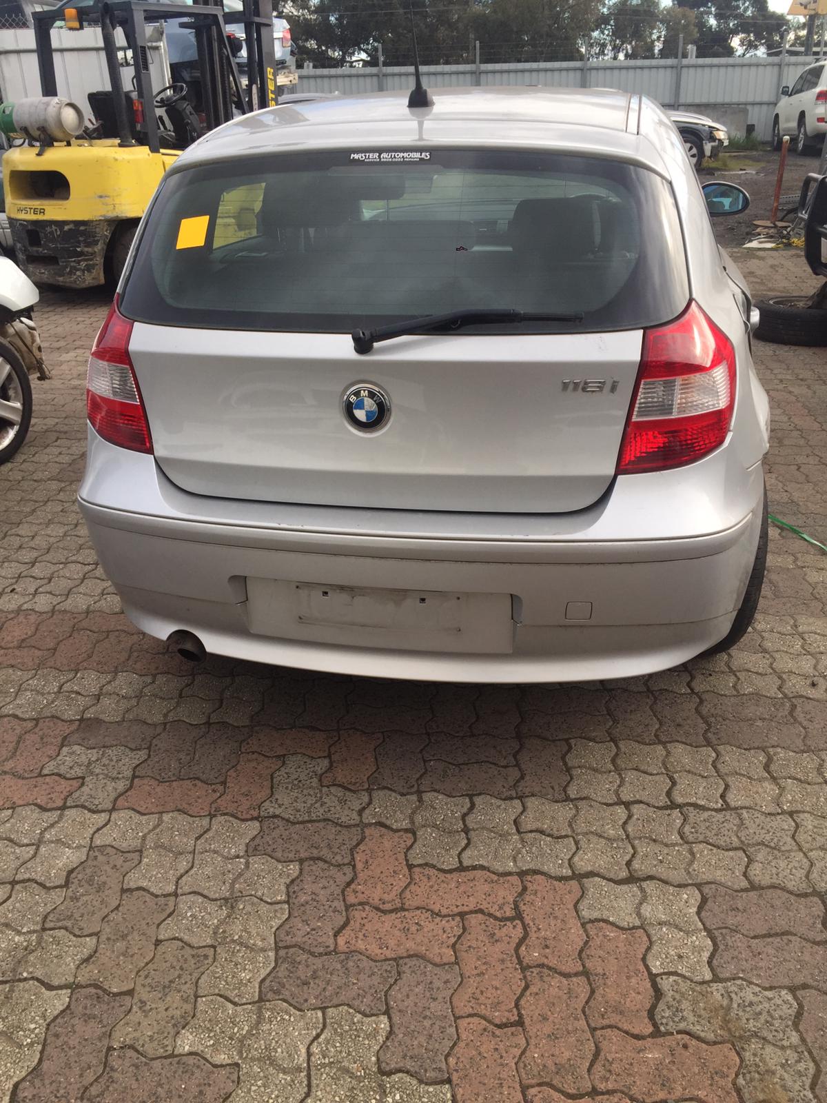 2006 BMW 1 SERIES E87, HATCH, 10/04-01/07  RIGHT HEADLAMP