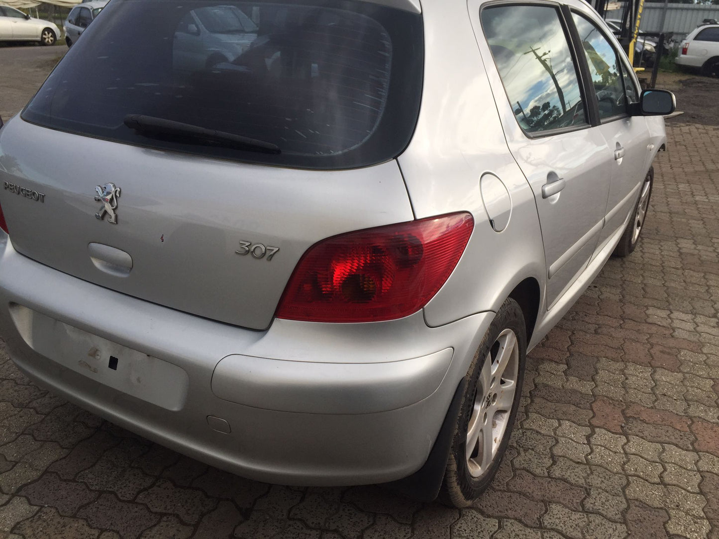 2004 PEUGEOT 307 RIGHT FRONT DOOR LOCK, 5DR HATCH/WAGON, T5, 12/01-12/08 9136P1 DOOR BOOT GATE LOCK