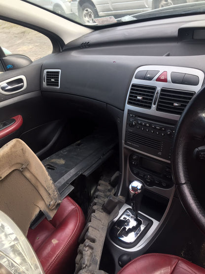 2004 PEUGEOT 307 RIGHT FRONT DOOR LOCK, 5DR HATCH/WAGON, T5, 12/01-12/08 9136P1 DOOR BOOT GATE LOCK