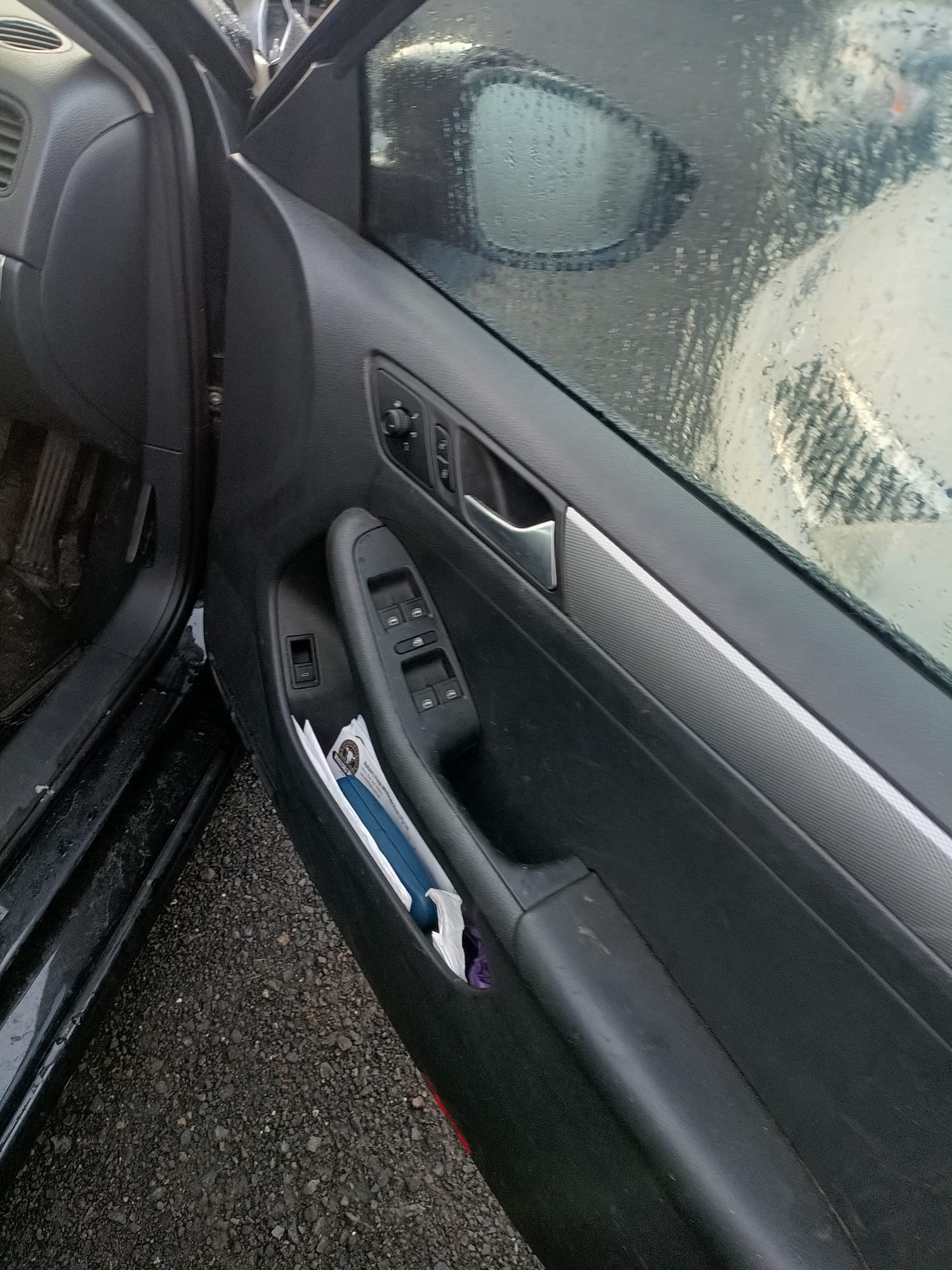 2015 VOLKSWAGEN JETTA RIGHT FRONT DOOR LOCK, P/N 5K2837016D, 1B, 02/11-12/17 5K2837016D DOOR BOOT GATE LOCK