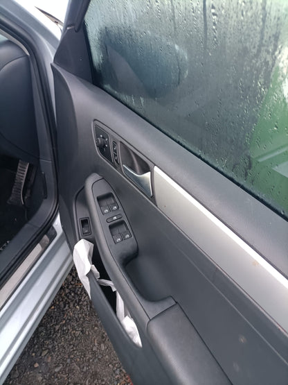 2013 VOLKSWAGEN JETTA 1B, PAIR, 02/11-12/17 5C6857551P  5C6857552D SUNVISOR