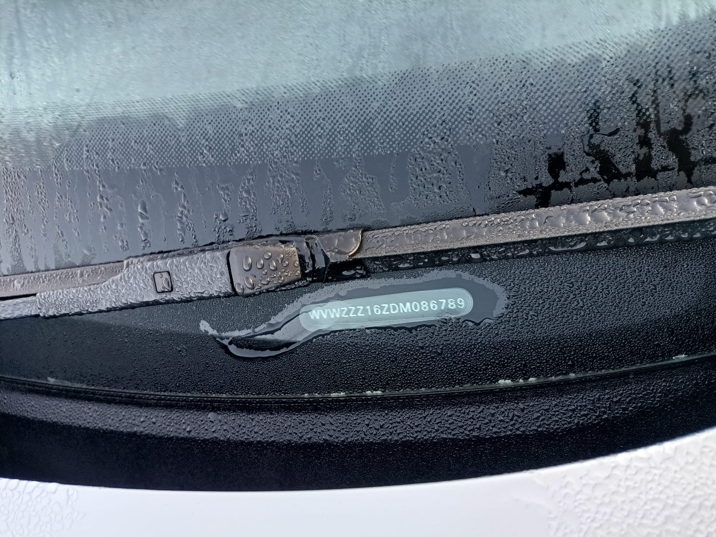 2013 VOLKSWAGEN JETTA 1B, 02/11-12/17 5C6821105A  LEFT GUARD