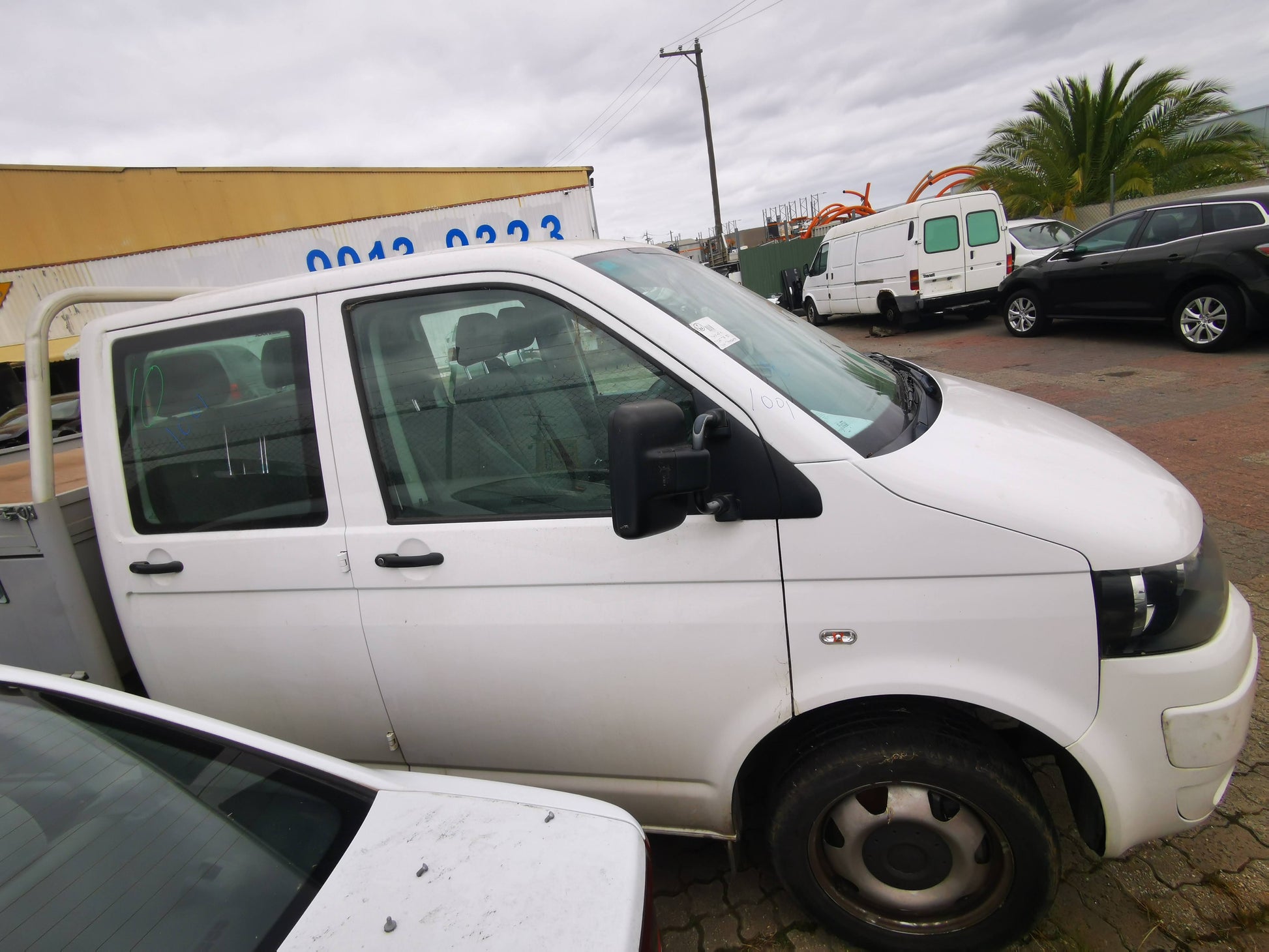 2012 VOLKSWAGEN TRANSPORTER T5, 08/04-06/15 7H0821102E RIGHT GUARD