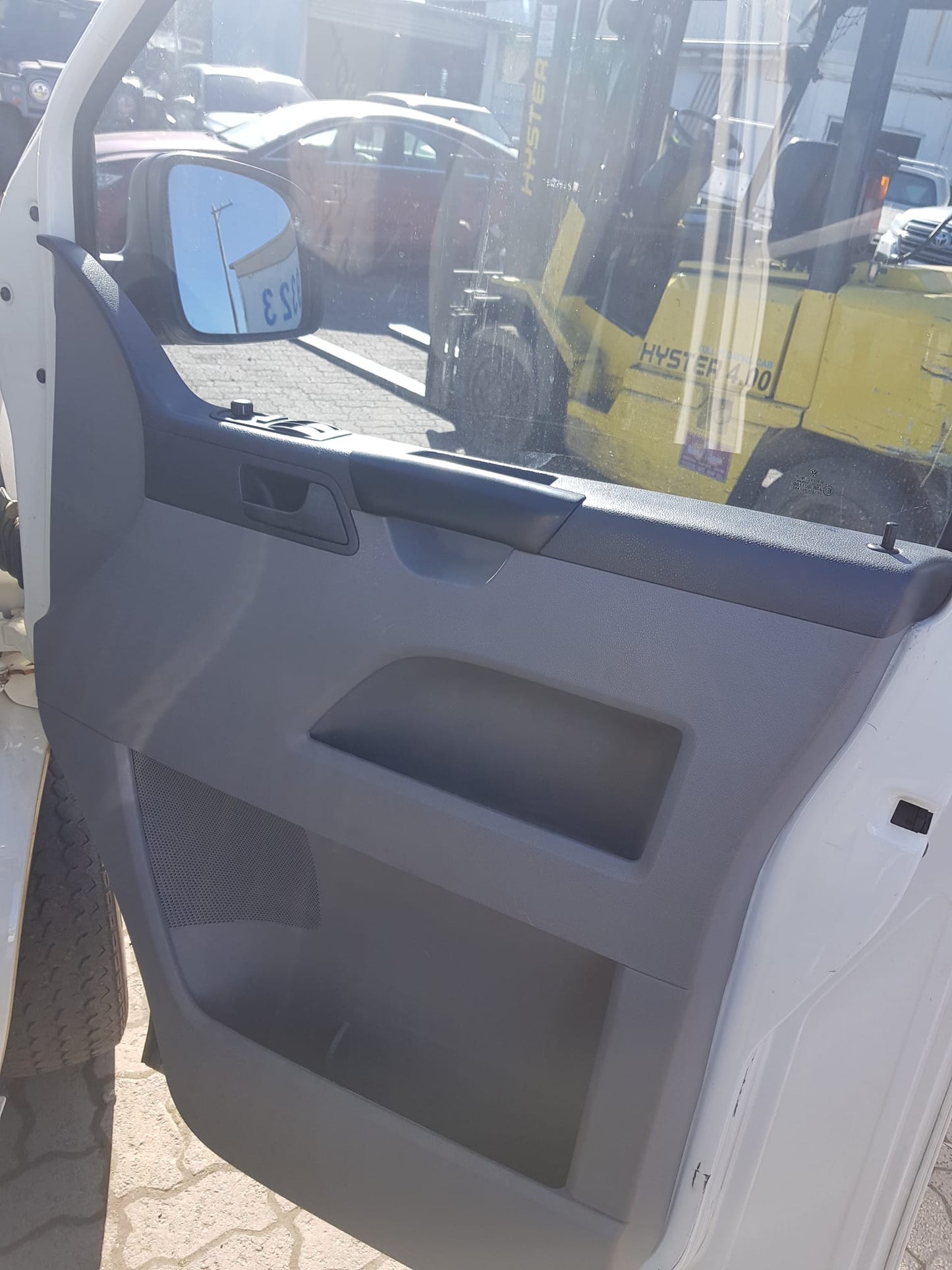 2006 VOLKSWAGEN TRANSPORTER T5, 08/04-06/15 7H0845202D RIGHT FRONT DOOR WINDOW