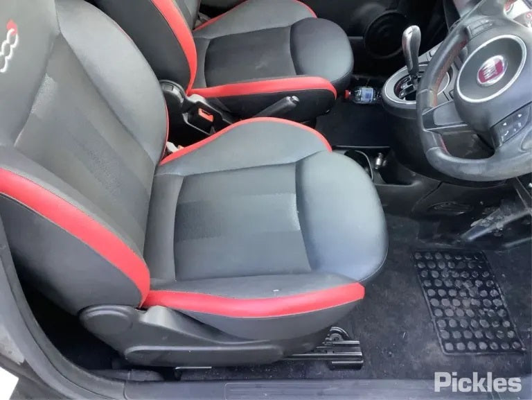 2015 FIAT 500 IN BODY, HATCH, BLACK LENS EDGING, 03/08-09/15 51934481 LEFT TAILLIGHT