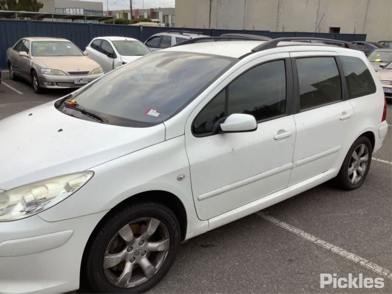 Wrecking 2007 PEUGEOT 307 for Used Parts PG1006