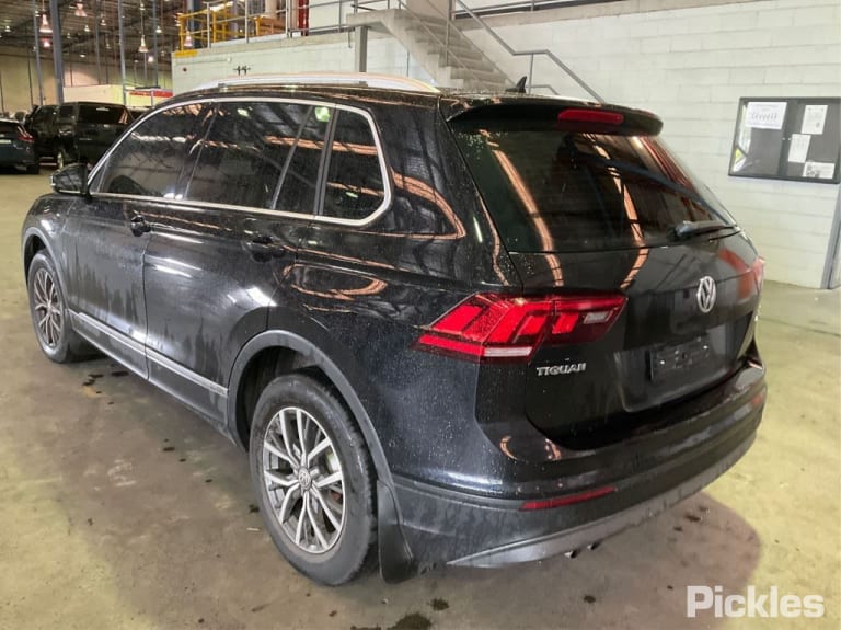 2016 VOLKSWAGEN TIGUAN 5NA, DARK TINT TYPE, 06/16- 5NA845025 LEFT REAR DOOR WINDOW