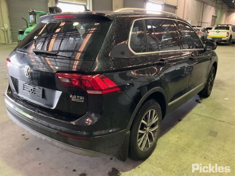 2016 VOLKSWAGEN TIGUAN 5NA, DARK TINT TYPE, 06/16- 5NA845025 LEFT REAR DOOR WINDOW