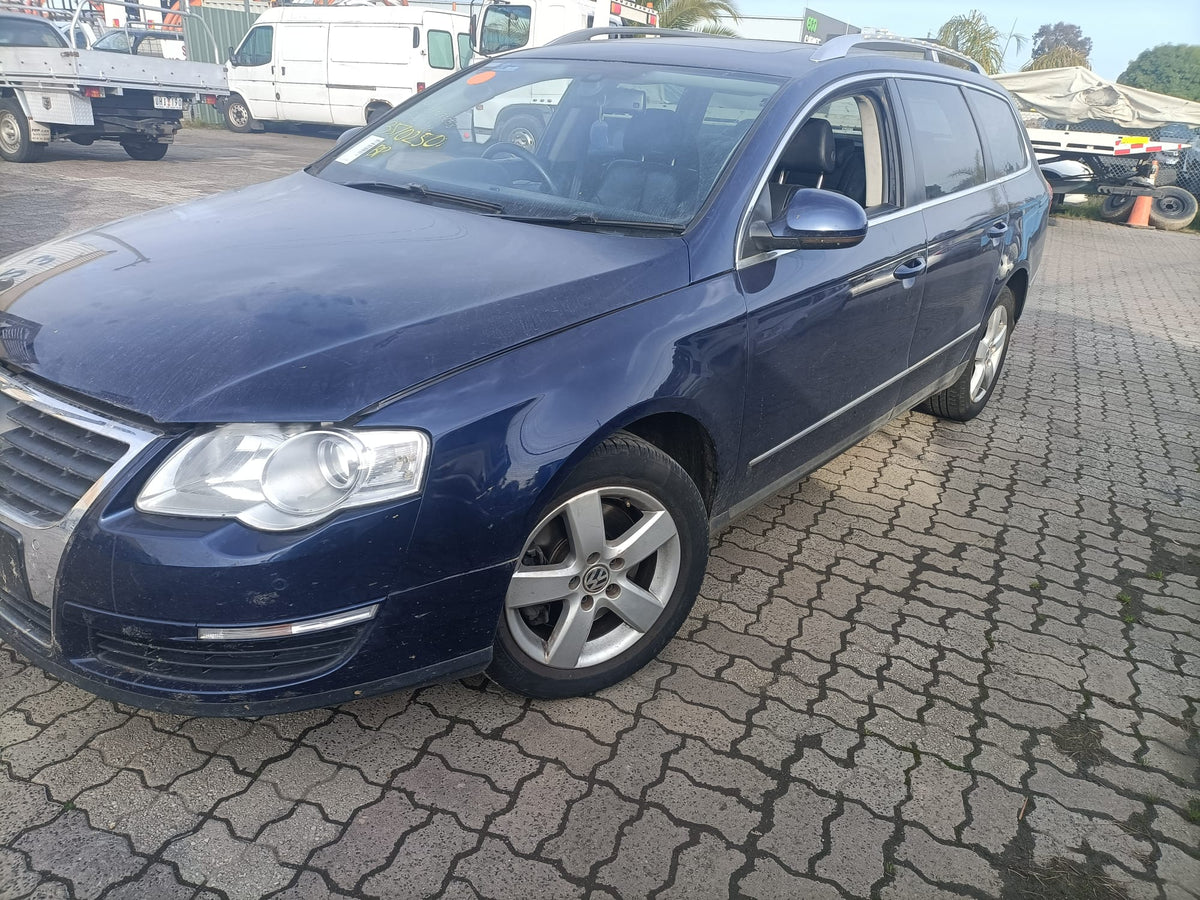 2007 VOLKSWAGEN PASSAT 3C/MK6 B6, LH SIDE, 03/06-09/10 1K0857551N SUNVISOR