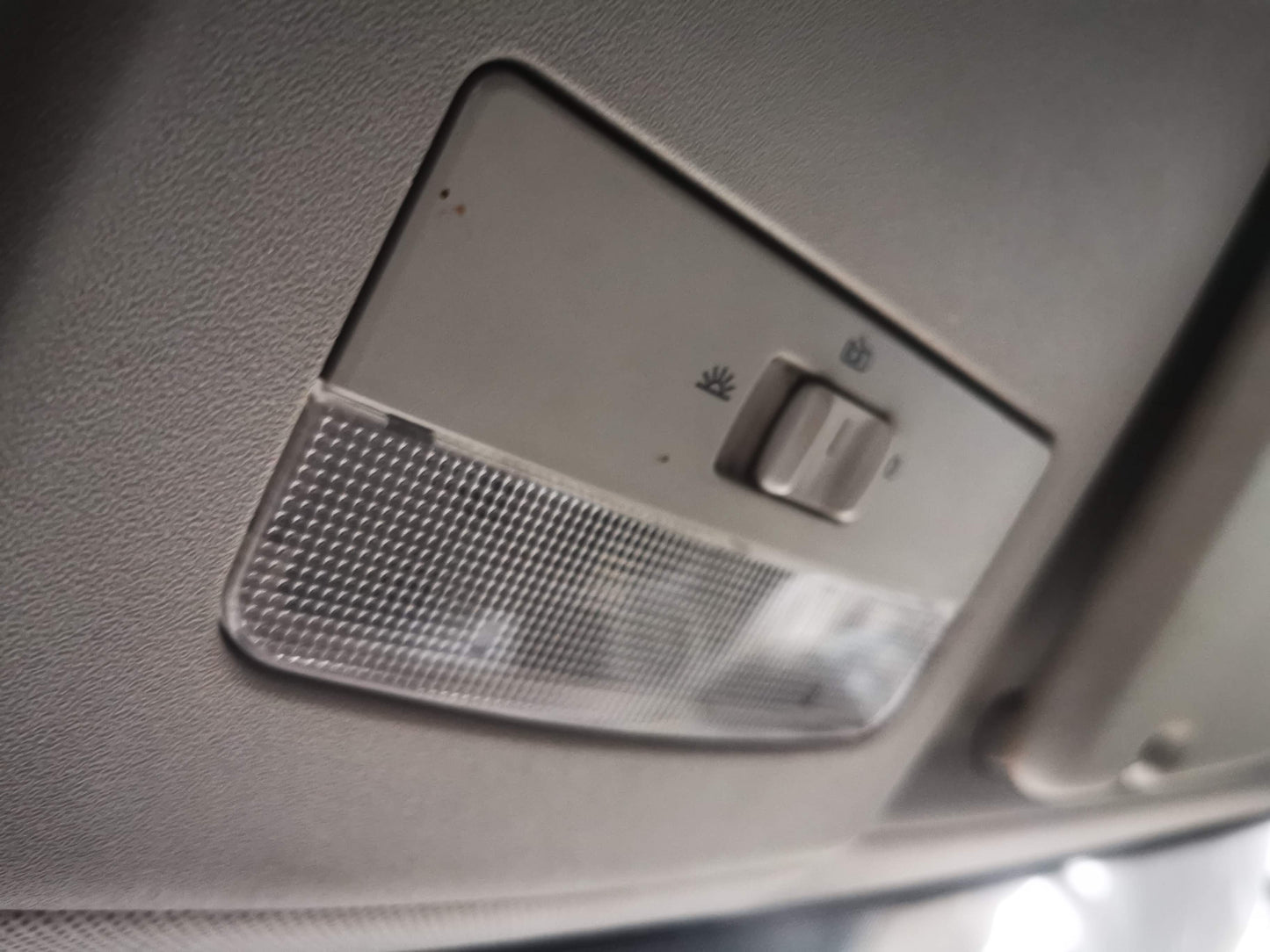 2007 VOLKSWAGEN CADDY 2K, 12/04-08/10 2K0945096M RIGHT TAILLIGHT