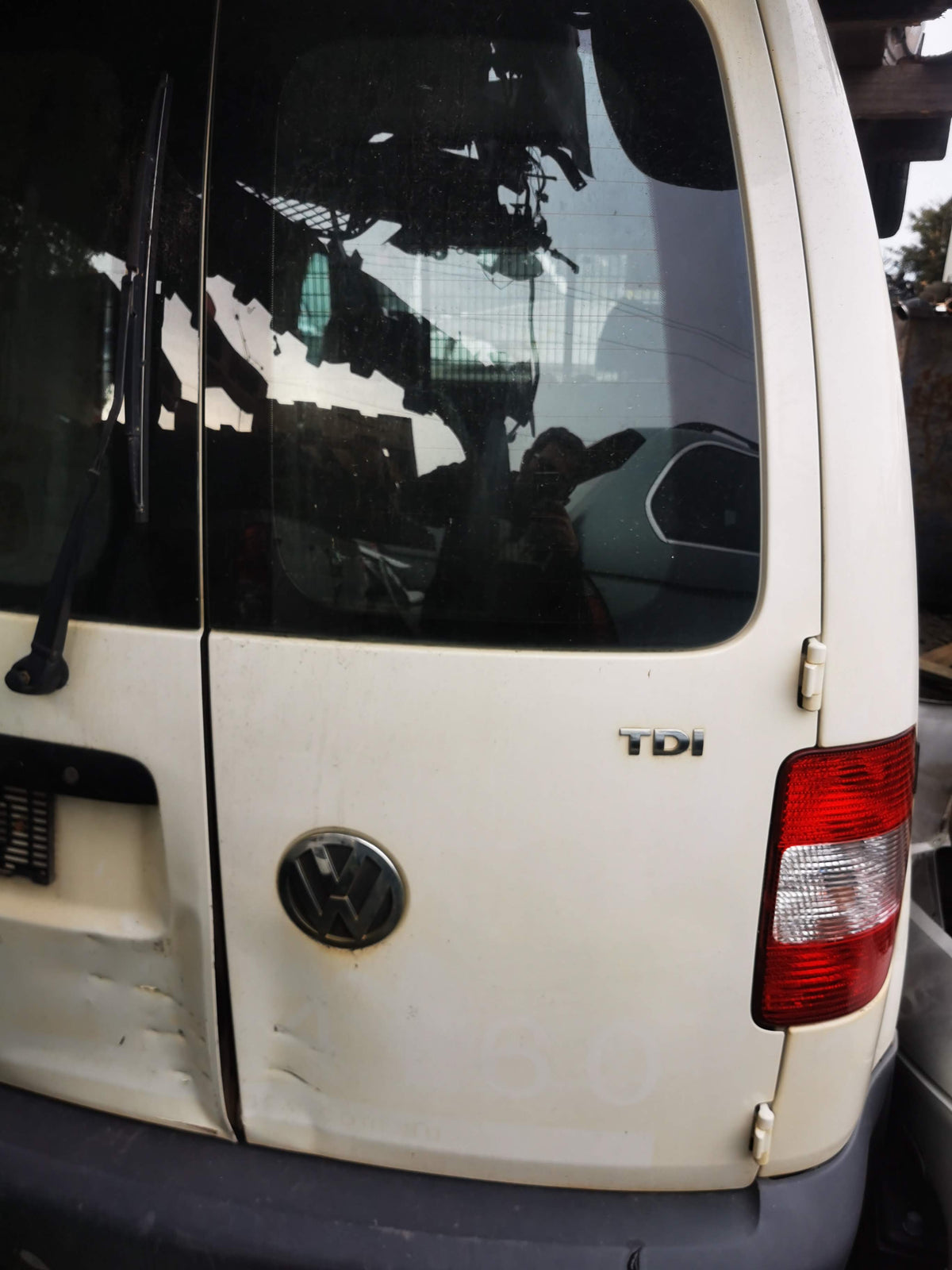 2007 VOLKSWAGEN CADDY DIESEL, 1.9, AUTO T/M, BOSCH, 2K, 12/04-08/10 02E911023L STARTER