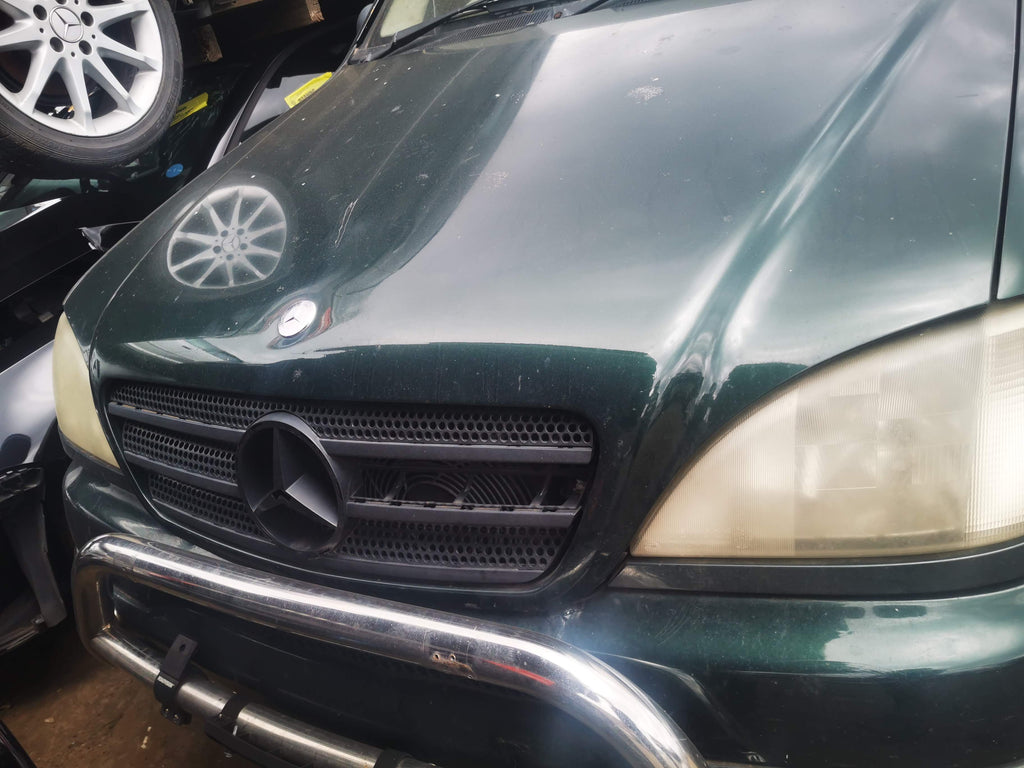 2000 MERCEDES M CLASS W163, BLACK, PLUG TYPE, ML320/ML270, 09/98-10/01 A1638103493 RIGHT DOOR MIRROR