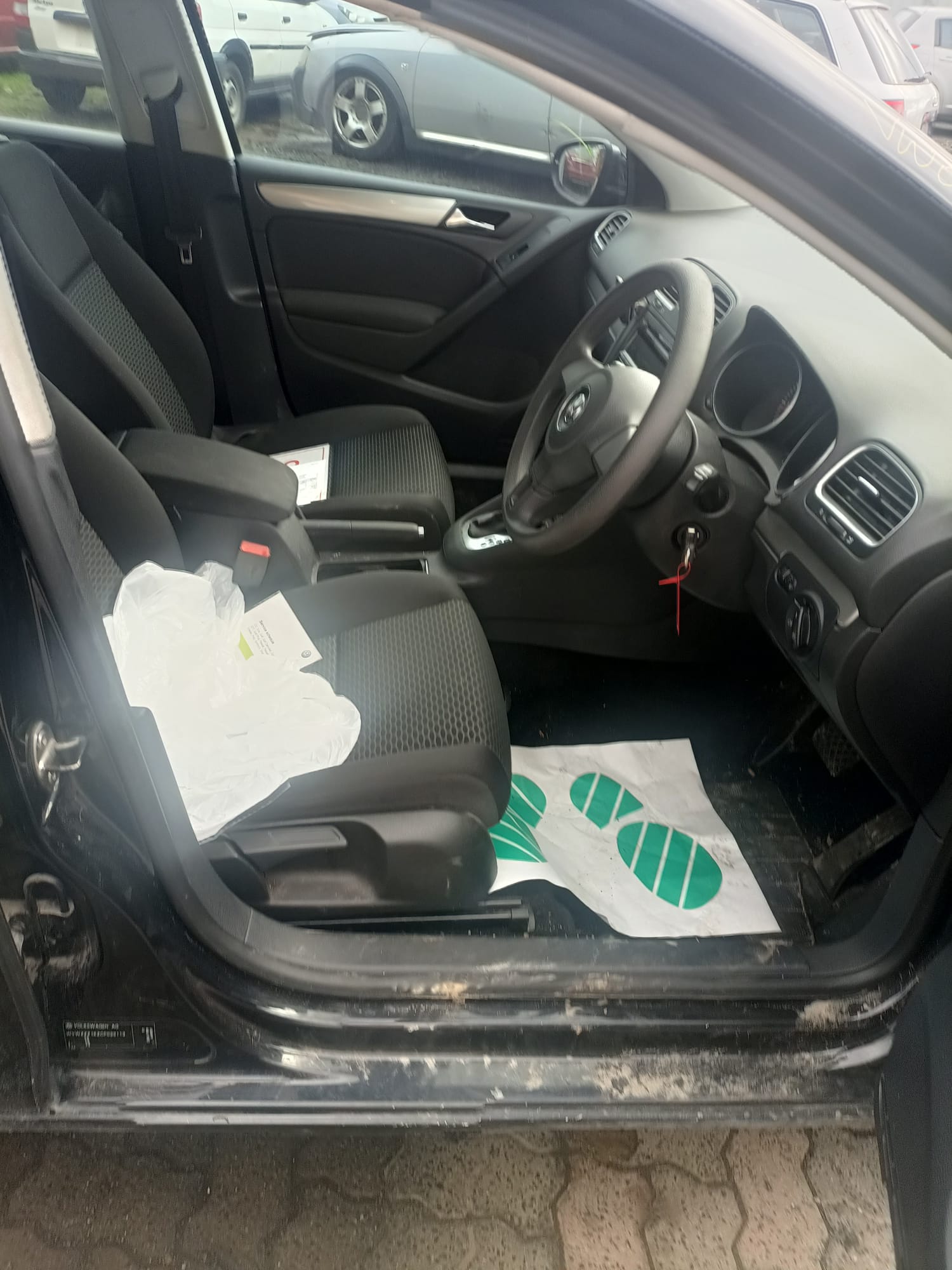 2012 VOLKSWAGEN GOLF RIGHT FRONT DOOR LOCK, GEN 6, HATCH/CABRIO, P/N 5K2837016D, 10/08-01/16 5K2837016D DOOR BOOT GATE LOCK