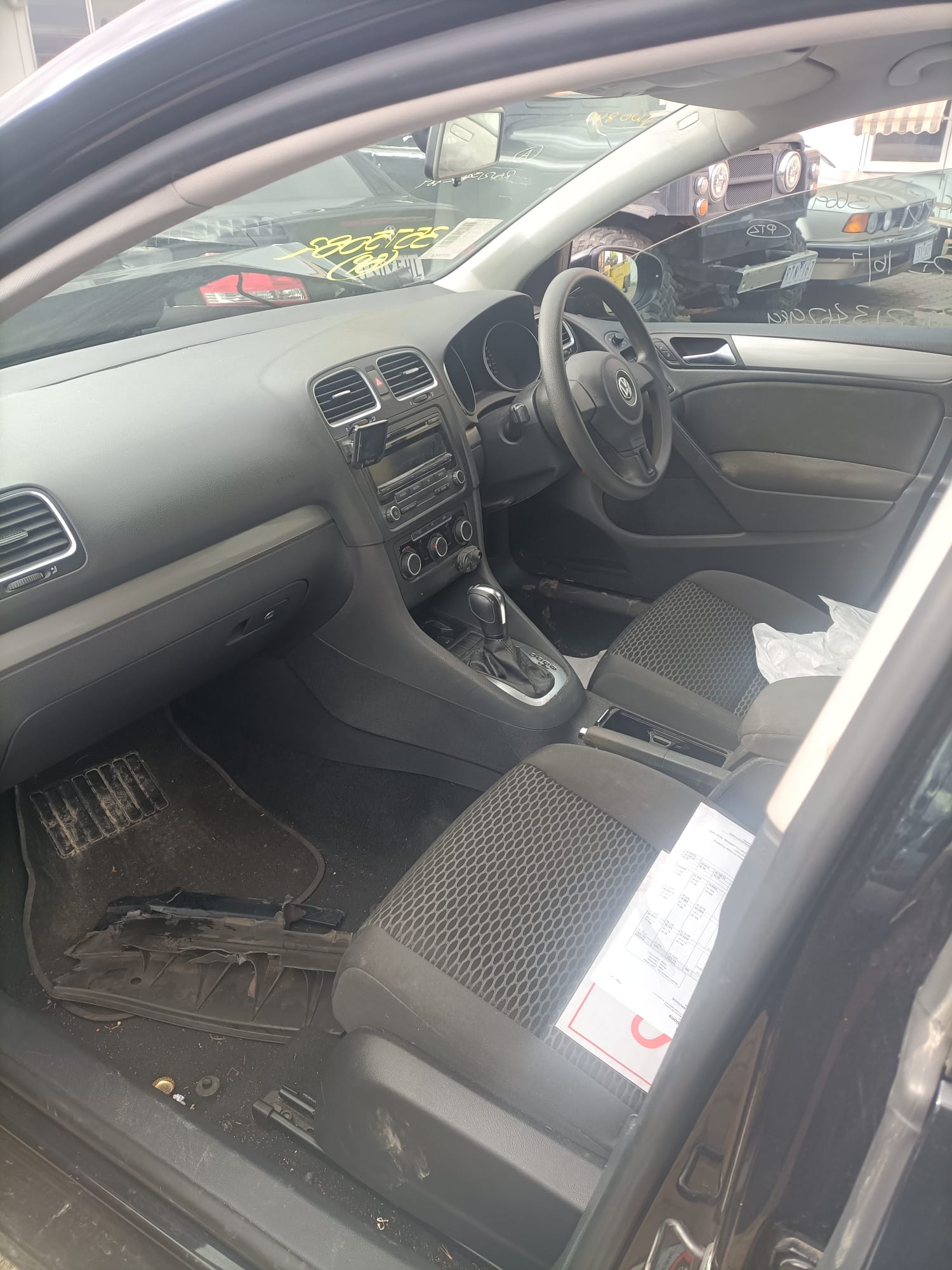 2012 VOLKSWAGEN GOLF RIGHT FRONT DOOR LOCK, GEN 6, HATCH/CABRIO, P/N 5K2837016D, 10/08-01/16 5K2837016D DOOR BOOT GATE LOCK